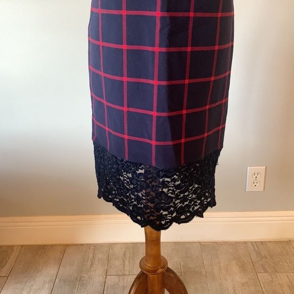 [Michael Kors] Navy/Red Plaid Lace Dress - Size 4 - Picture 3 of 6